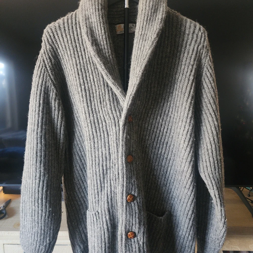Pringle of Scotland Ribbed Wool Shawl Collar Cardigan | Heritage Button Sweater - Picture 2 of 9
